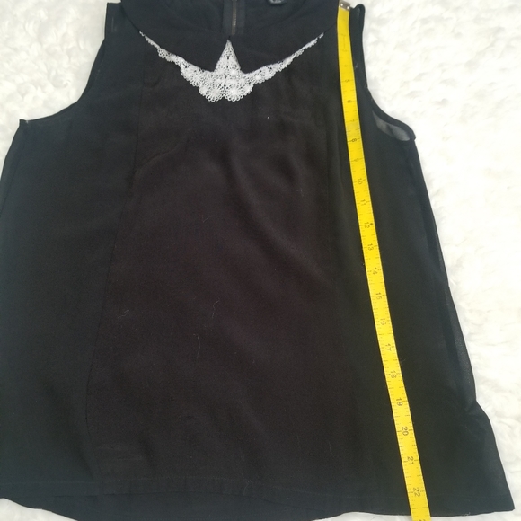 Forever 21 sleeveless collar black top. Size S - Picture 12 of 13